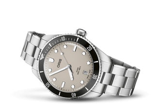 Image of Divers Date